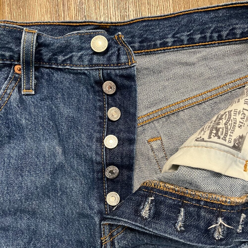 Levi's 501 Denim Shorts - Women's Size 31" Waist - Stylish Distress - Picture 3 of 5